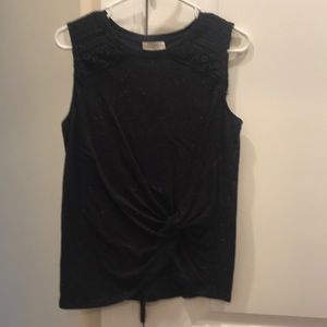 Women’s loft tank with front knot